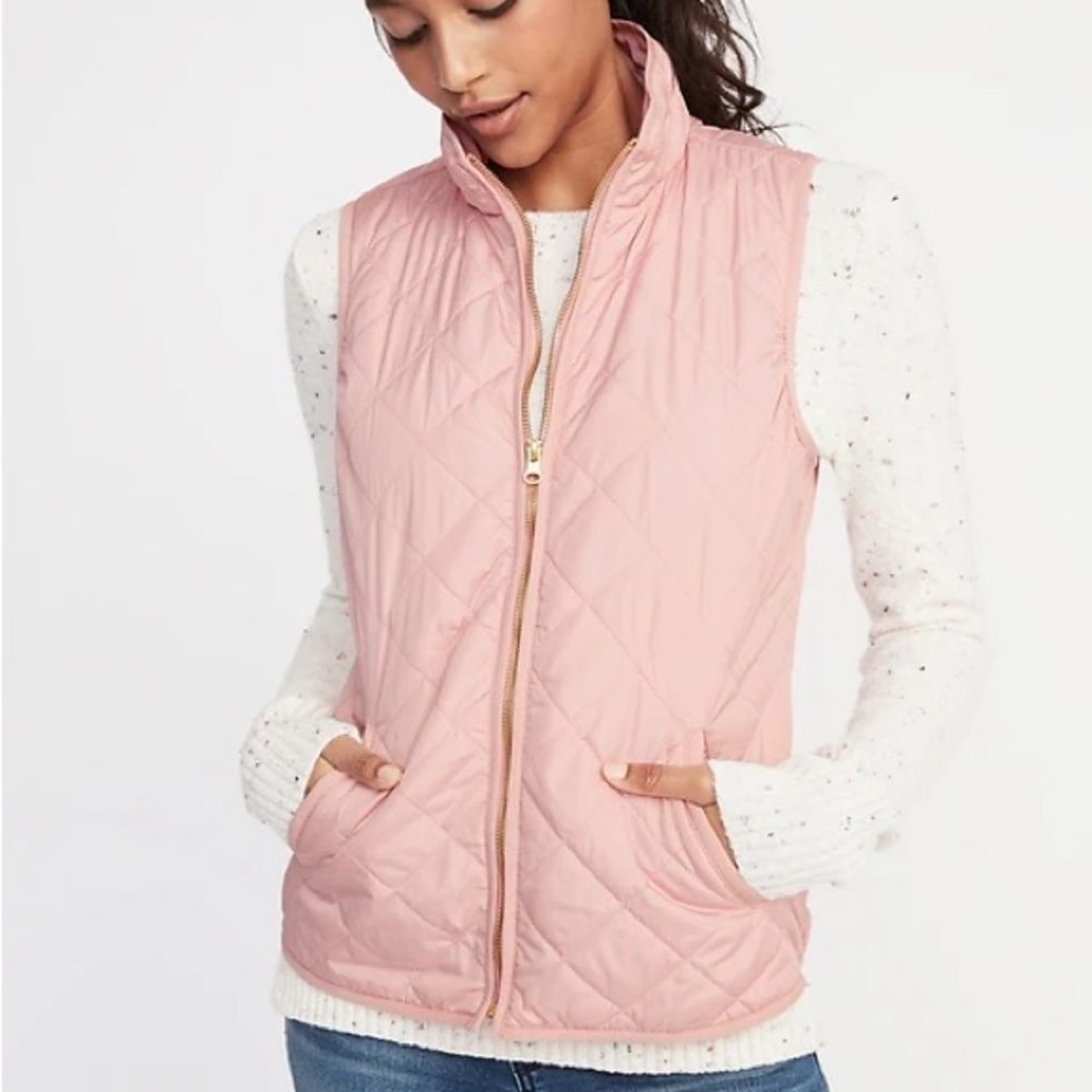 Old Navy Light Pink Quilted Vest light weight full zip with mock neck Sz-M. BB5
